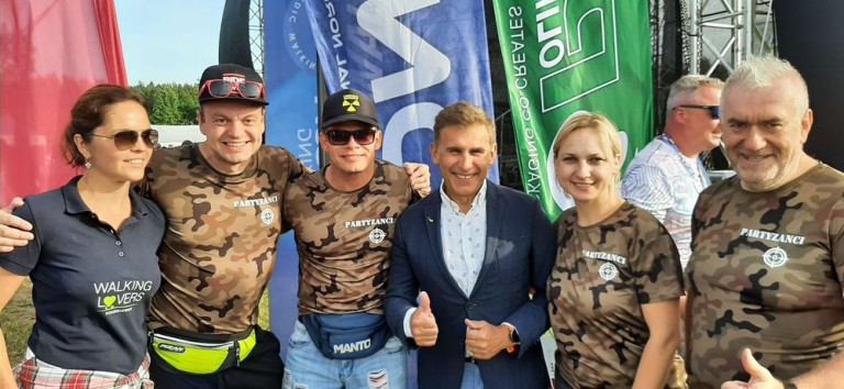 Konińscy instruktorzy na Mistrzostwach Świata Nordic Walking - Choczewo 2022