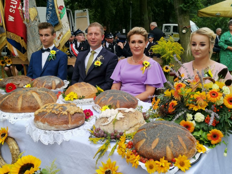 „Chleba w Polsce nie zabraknie”. Rolnicy dziękowali za plony!