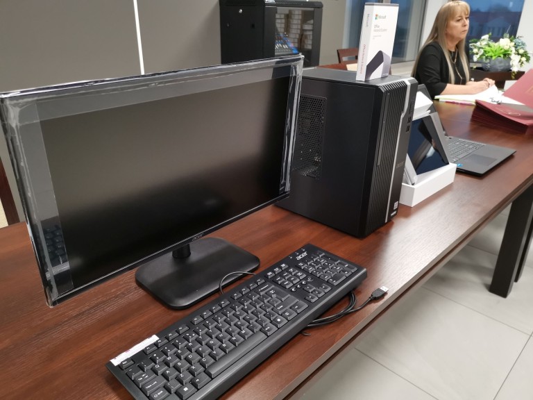 Komputery dla dzieci i wnuków pracowników PGR-ów