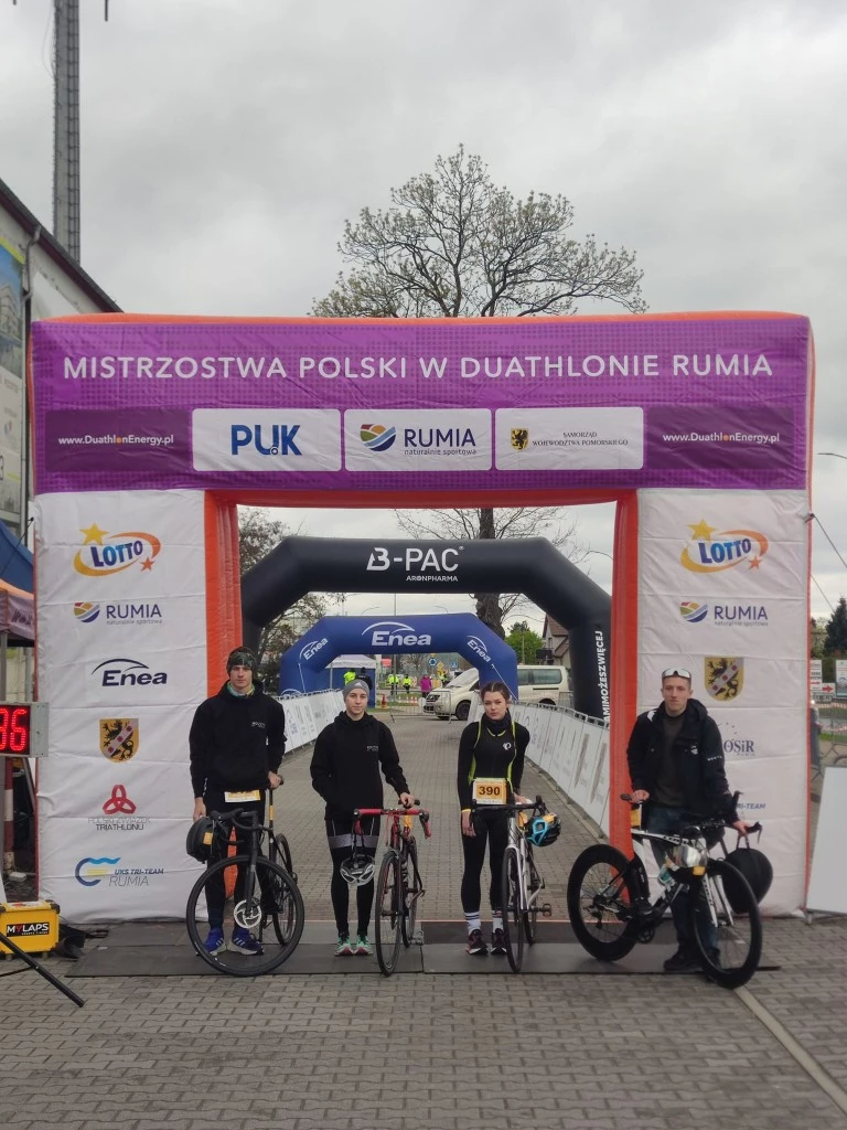 Trzy medale drużyny Kacpra Koszala podczas mistrzostw Polski w duathlonie