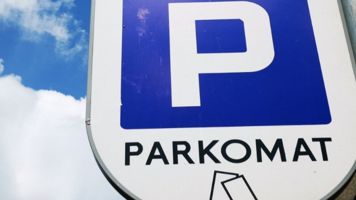 Zmiany w strefie płatnego parkowania zatwierdzone. Radni podnieśli kary